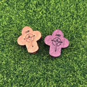비즈팡 [DW-7-09]카톨릭묵주만들기 우드십자가 자작나무 INRI예수님 둥근예수십자가 16x18mm ,1개