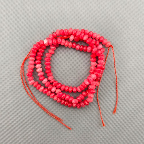 비즈팡 [J1-302-05]원석 옥론델 커팅 4mm 합성석 레드착색 ,반줄(약17cm)
