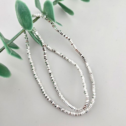비즈팡 [J6-503-01]원석사각론델컷 2.3mm 헤머타이트은도금 ,반줄