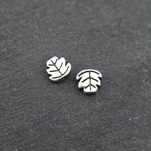비즈팡 [PM-1-10]메탈펜던트 엔틱입체나뭇잎통과형 7x7mm (내경1mm) ,1개