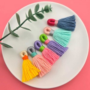 비즈팡 [PT-2-01]전통매듭 도톰하고 예쁜 돌돌이면태슬 40mm 5color (키링용) ,1개