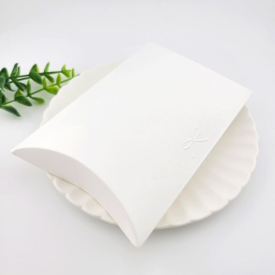 비즈팡 [Z-30-21]선물포장 반달상자 중 14x10cm 화이트 리본,1개